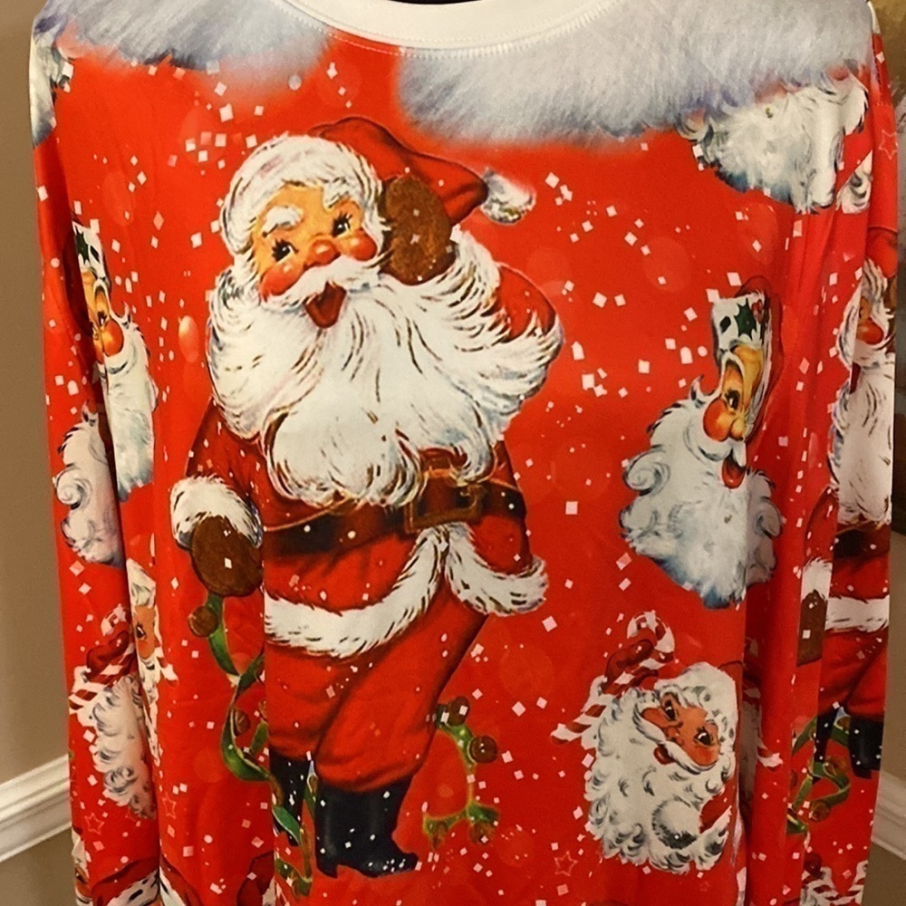 Fancycube Santa Long Sleeved Top XL NWT - Picture 2 of 9